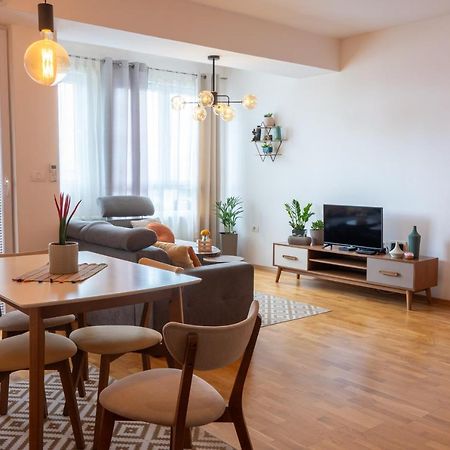 Skopje Station Apartment Buitenkant foto