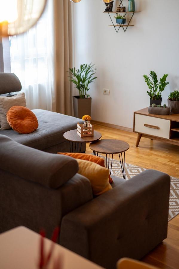Skopje Station Apartment Buitenkant foto
