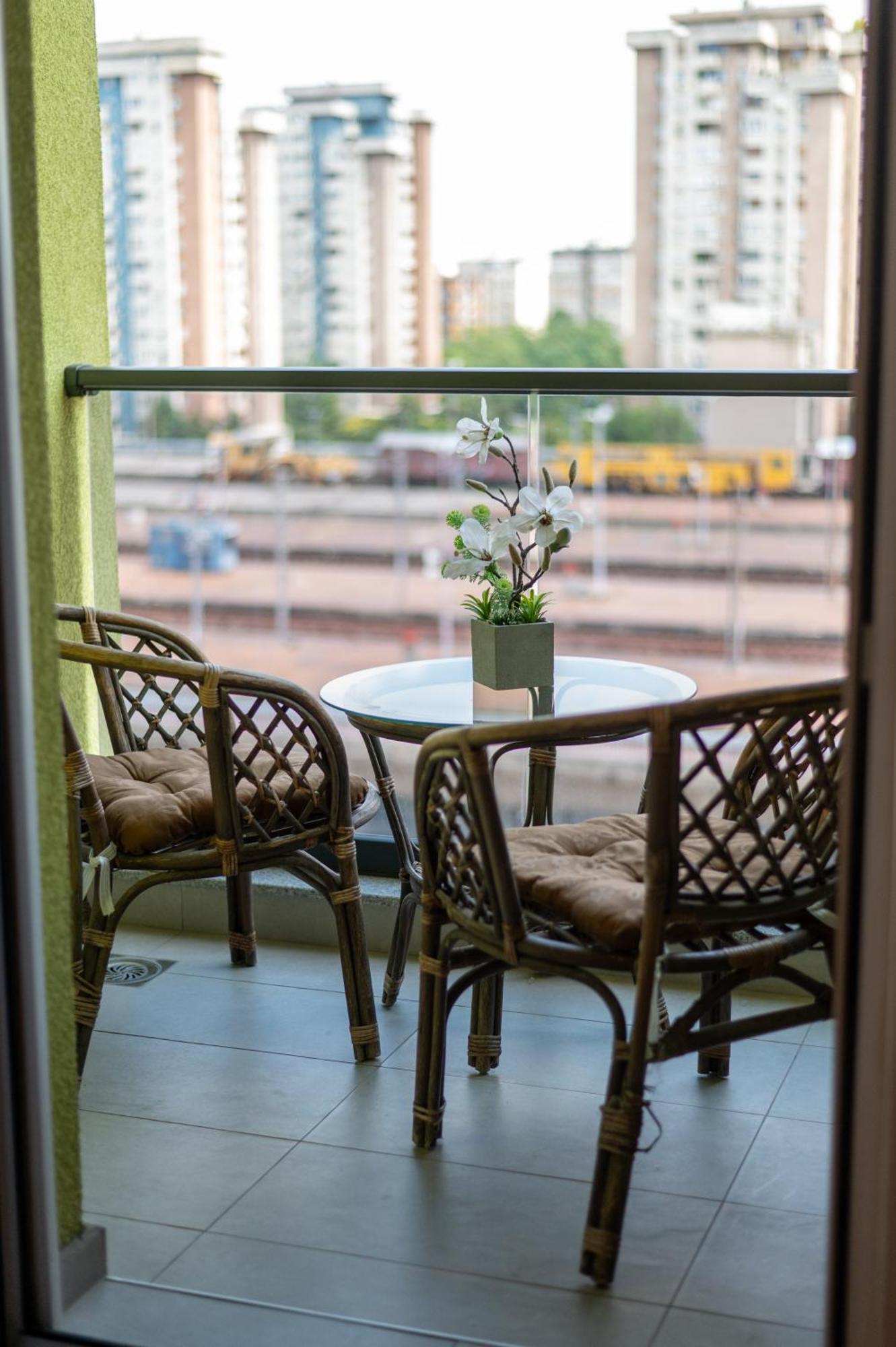 Skopje Station Apartment Buitenkant foto